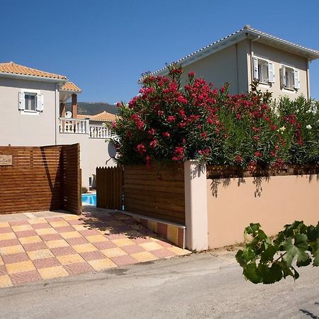 Le Torri Villas By Nidri Holiday Villas Exteriör bild