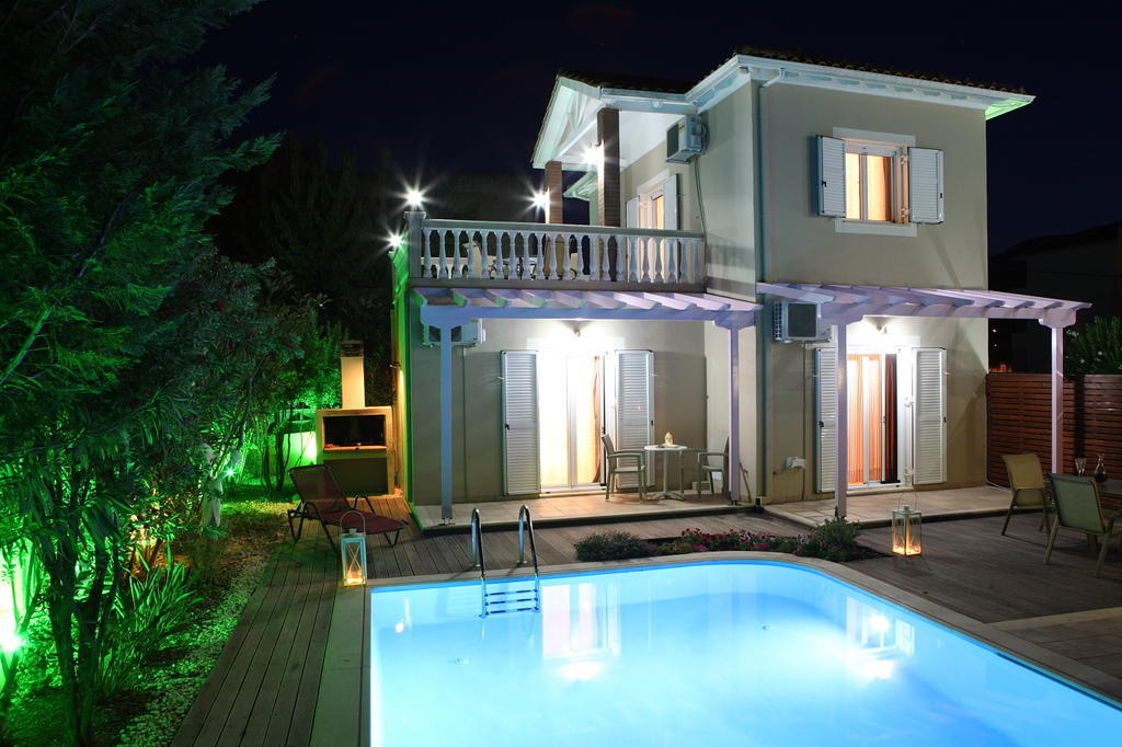 Le Torri Villas By Nidri Holiday Villas Exteriör bild