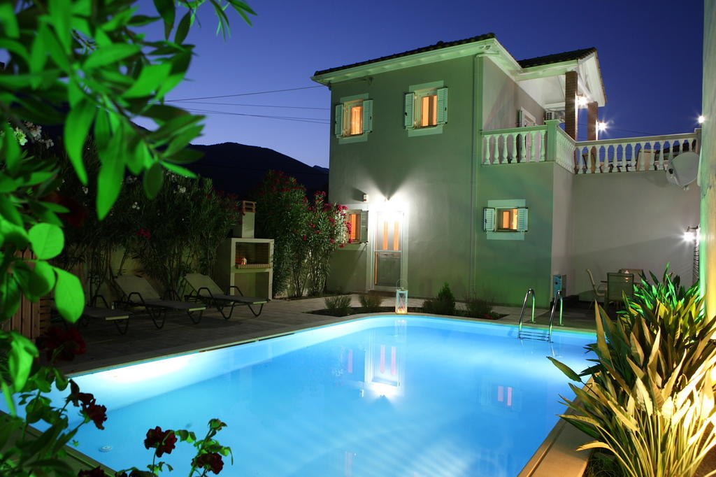 Le Torri Villas By Nidri Holiday Villas Exteriör bild