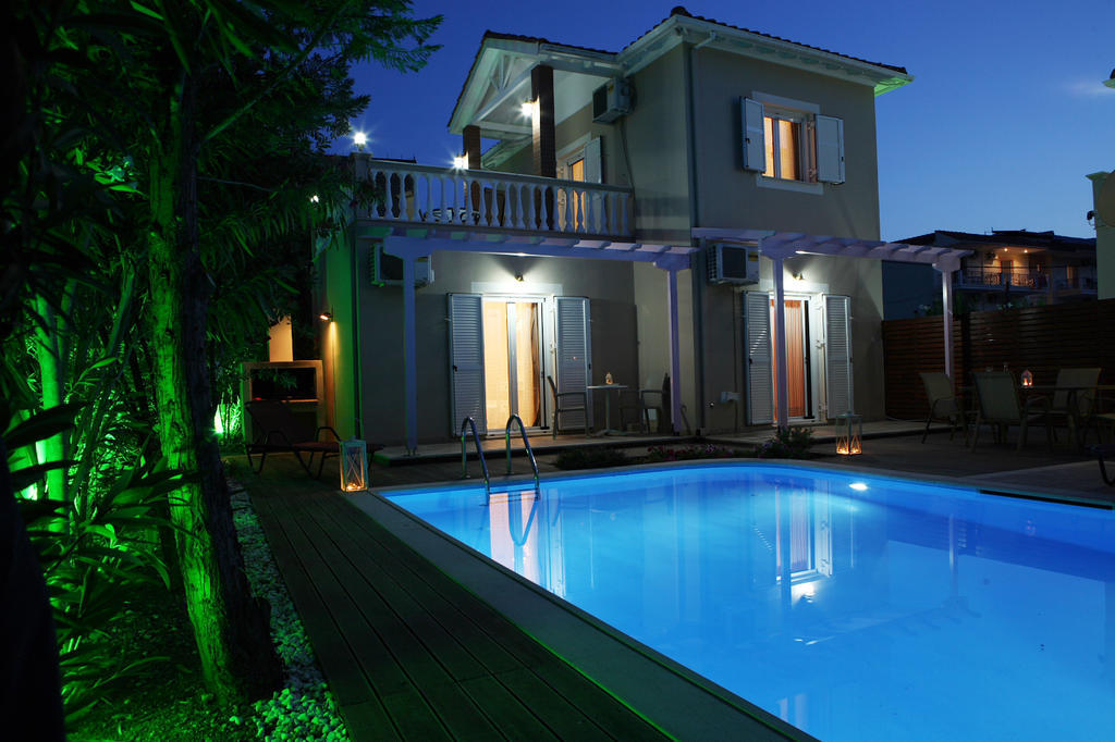 Le Torri Villas By Nidri Holiday Villas Exteriör bild