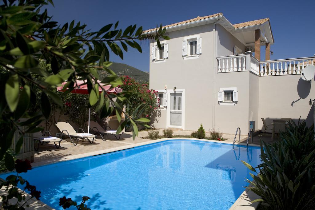 Le Torri Villas By Nidri Holiday Villas Exteriör bild